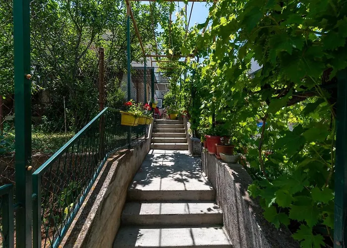 Apartment Hrabar Longo