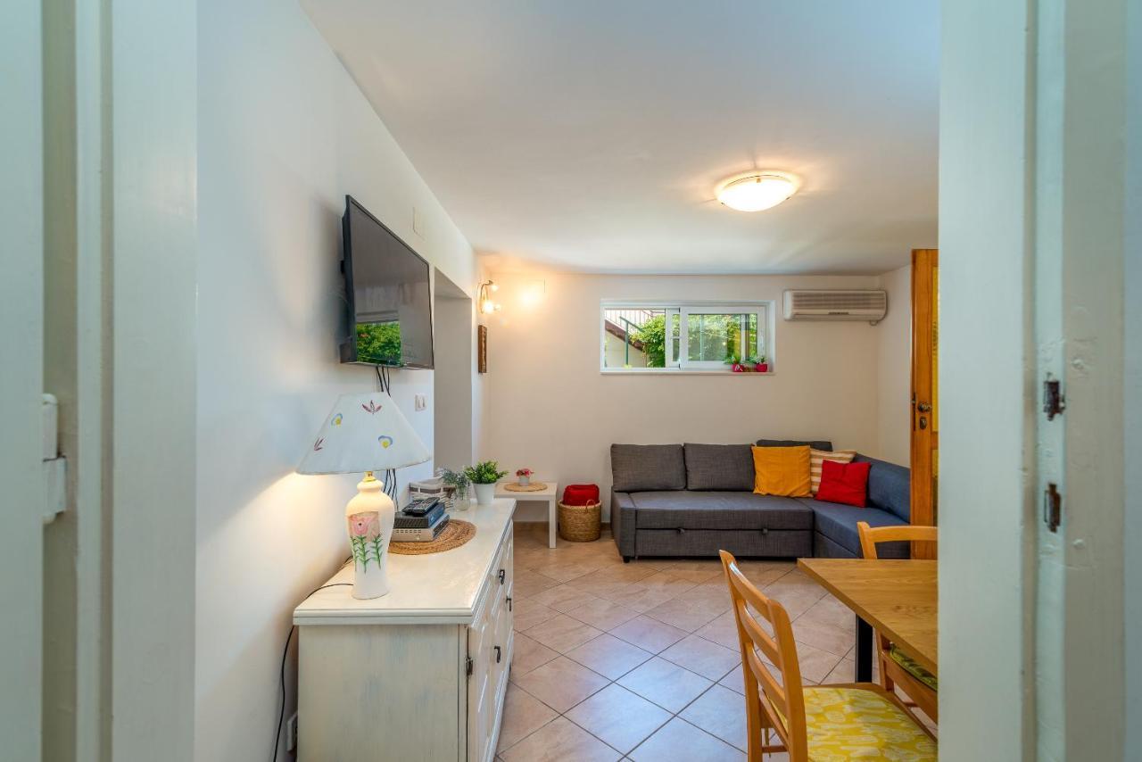 Hrabar Longo Apartment